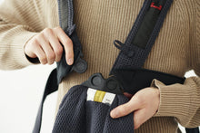Load image into Gallery viewer, BabyBjörn Baby Carrier Mini - 3D Mesh