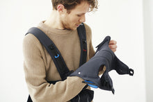 Load image into Gallery viewer, BabyBjörn Baby Carrier Mini - 3D Mesh