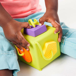 Fat Brain Toys OombeeCube