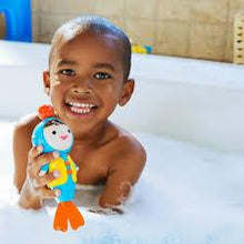Load image into Gallery viewer, Munchkin Scuba Bath Toy