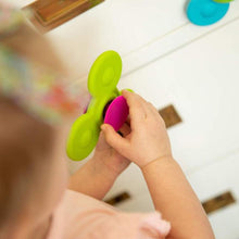 Load image into Gallery viewer, Fat Brain Toys Whirly Squigz